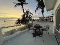OCEAN VIEW PENTHOUSE WITH TERRACE