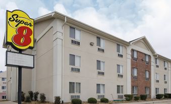 Super 8 by Wyndham College Station