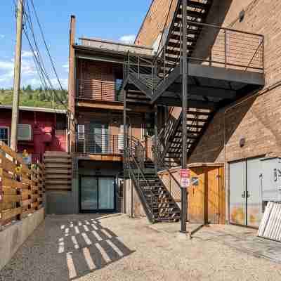 Luxury 1-bedroom condo on historic Main Street in Park City with WiFi & AC Hotel Exterior