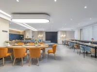 Baishi Express (Changzhou Spring and Autumn Yancheng University Town Hotel) - Bintang 2