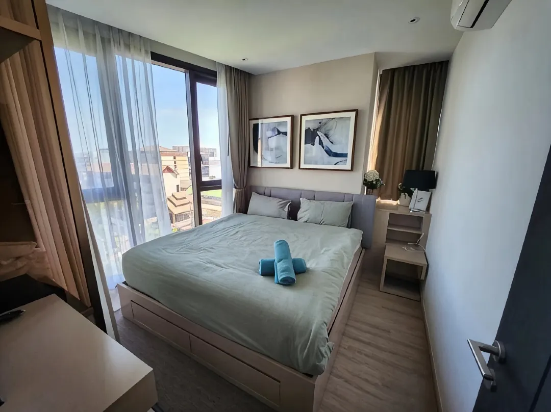 Edge Pattaya Downtown 2 Bedroom Suite, Bustling Streets, Huge Infinity Pool - Pattaya City