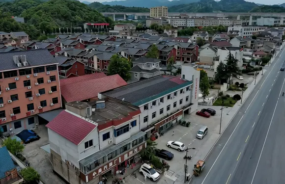 建德鑫隆賓館