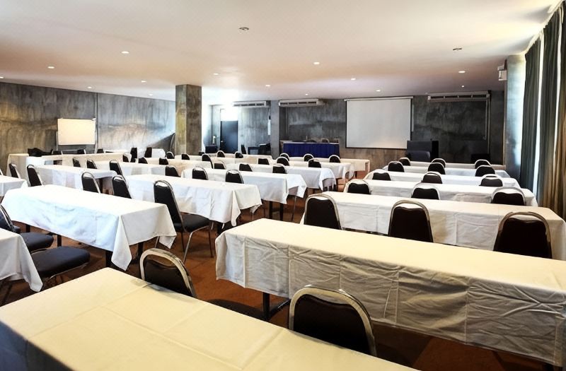 B2 Mahidol Boutique & Budget Hotel