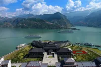Wushan Haohui Business Hotel - Inns