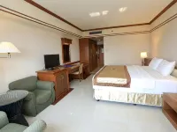 Kosa Hotel & Wellness Center Hotels near U-Bar