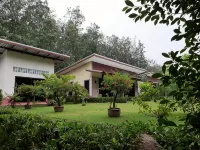 Phuket Sirinapha Resort