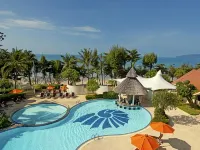 Aonang Villa Resort I Lifestyle Beachfront Resort - プール