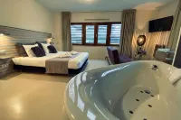 บอสโฮเทล โอเวอร์เบิร์ก โรงแรมใน