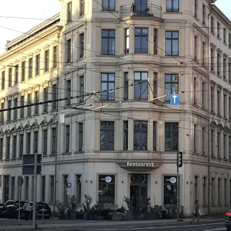 Leon Suite Apartments