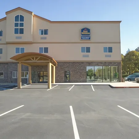 Best Western Plus Battle Ground Inn Suites