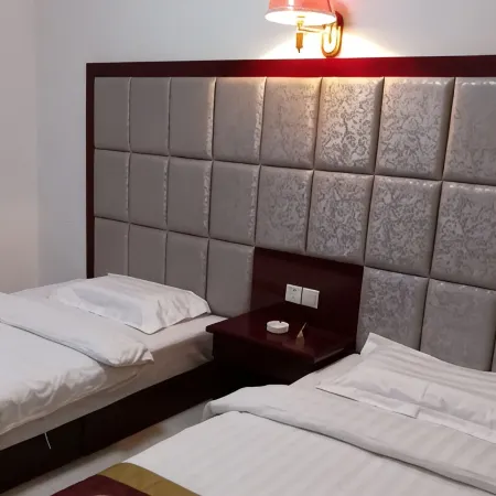 Luochuan Pengcheng Hotel