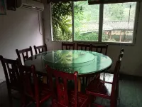 Pingwu Songjia Courtyard Inn - sarapan