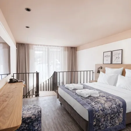 Country Hills Resort (Кантри Хиллс Резорт)