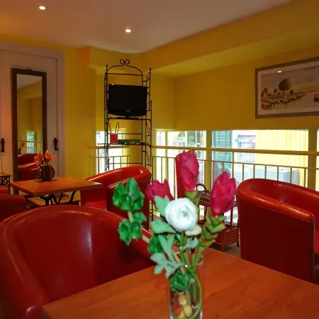Brit Hotel Hermitage