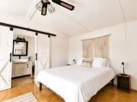 Cozy basecamp minutes from waterfalls, hiking and climbing