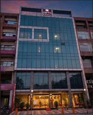 Hotel DS Clarks Inn Gurgaon