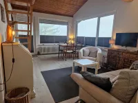 Tannenhöhe vacation apartment right by the forest - Homestays