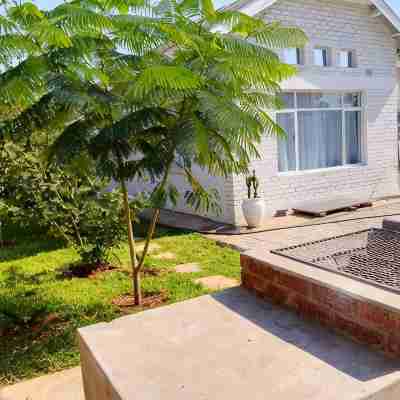 A Cozy Selfcatering Apartment, 5Min dr to the Center and 7Mins to the Rainforest Hotel Exterior