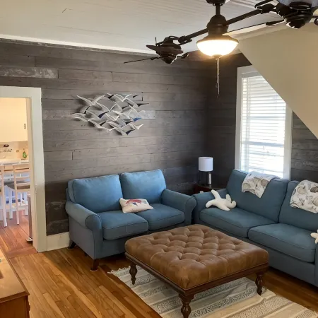 Renovated Historic POC Bayhouse!