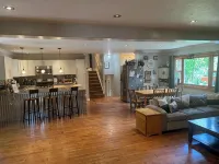 Serene 4-bedroom house with WiFi just outside Glenwood Springs - 民泊