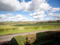 Owl Cottage, in Rural Farm Location with Games Room Hotele w: Jedburgh