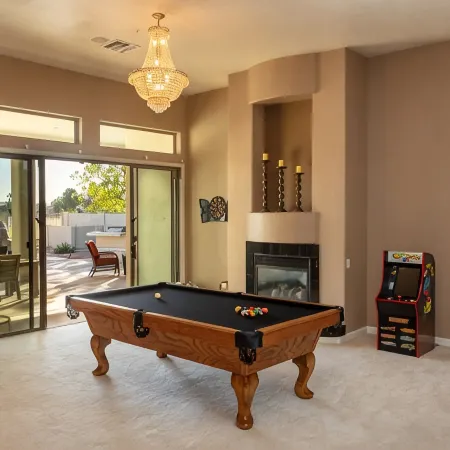 Big Luxury House on Golf Course in Gated Community