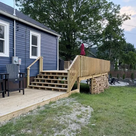 Steps to Farmers Market & Beach! Huge Deck + Fire-Pit