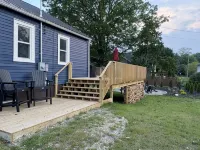 Steps to Farmers Market & Beach! Huge Deck + Fire-Pit - 3 estrellas