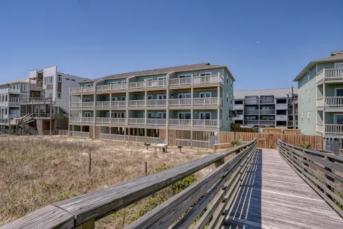 NEW CONSTRUCTION-Pool-Top Floor Luxury Oceanfront Condo-KeylessCheckin-RR Host - 4-Star