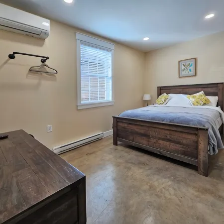 Breckenridge Suites #1 - Charming 1-Bedroom Suite near Grove City Memorial Park