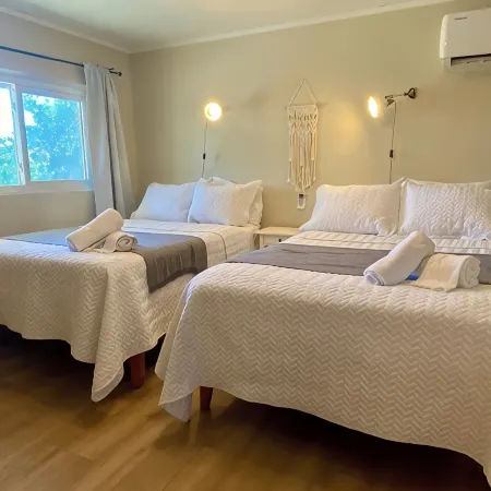 Cozy Bayfield Retreat • Pool & Hot Tub • 15min to Grand Bend • Lake Huron Nearby