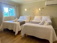 Cozy Bayfield Retreat • Pool & Hot Tub • 15min to Grand Bend • Lake Huron Nearby - Pools