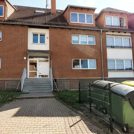 Terrasse - Parkplatz - TV im Boxspringbett - Küche
