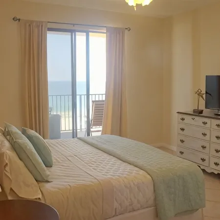 Reduced Rates! Premium Beach Front Condo with Spectacular Views!