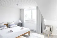 Get up with SEEBLICK style apartments mountain and lake view and terrace in Lindau - วิว