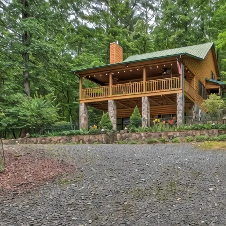 Riverfront Family Cabin • Resort Pool & Trails • Pet Friendly Mountain Escape