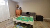 Charming Lake Cottage+Private Dock+AC—Bring Your Paddles Floats & Fishing Rods! - 4성급