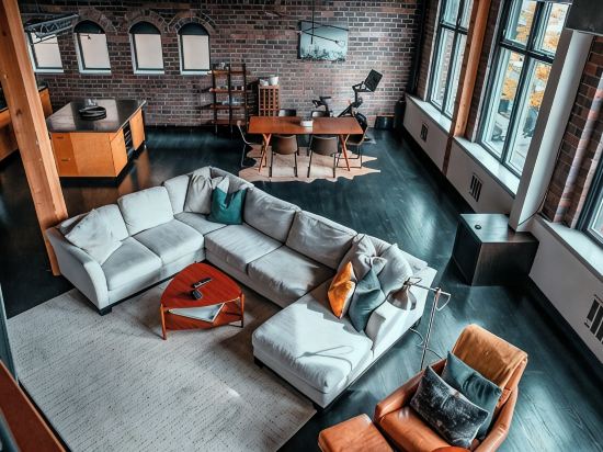 Massive Downtown Seattle Loft - Free Parking Included!