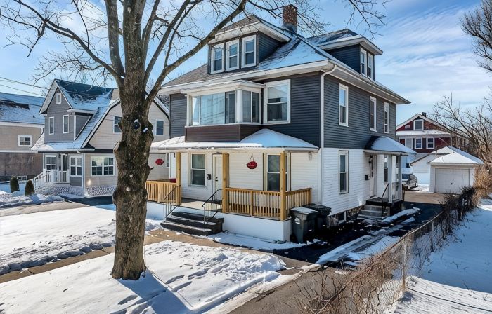 Welcome to Hat City Danbury | A Suburban Retreat Close to It All