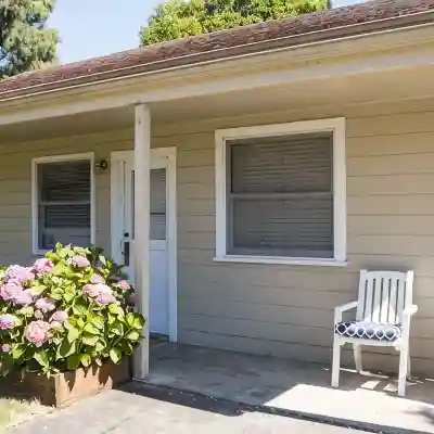 1 Bedroom Cottage Walking Distance to Down Town Hotel Exterior