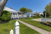 Coastal Cottage! Brand New Listing!