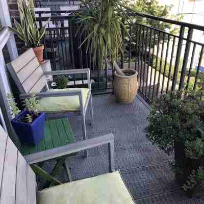 Trendy Capitol Hill, gorgeous modern loft. Private host. Others