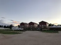 Camping in the beautiful Black Hills! Cabin #6 - Chalets
