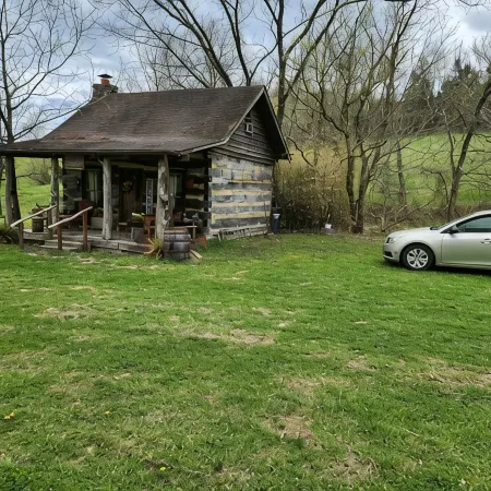 Mullins Log Cabin 1850s Rustic Cabin Near Ark  Sits on 5 AC15 Min to Ark