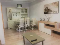 Cozy apartment next to Puerta de San Pedro (Roman Wall) - 2-Star