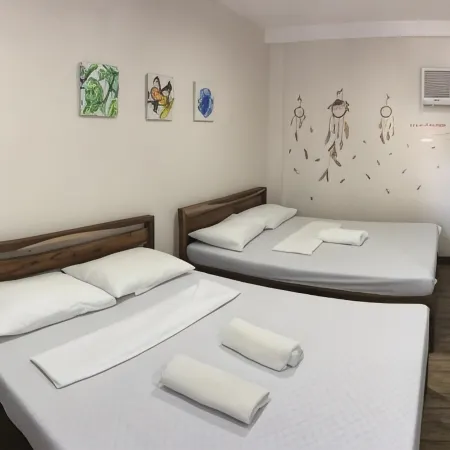 Seabreeze Beach Lodge