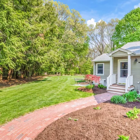 Private Guest House Near the Beach • 1Br / 1.5BA