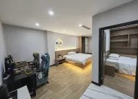 Starry Sky Esports Hotel - parkir