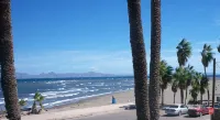 Milagro Guest House, Seaside Bungalow with Ocean View and a Private Pool! - 4-Star