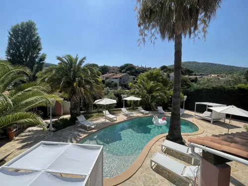 Beautiful vacation villa with large pool 900m walk to the beach for 12 people